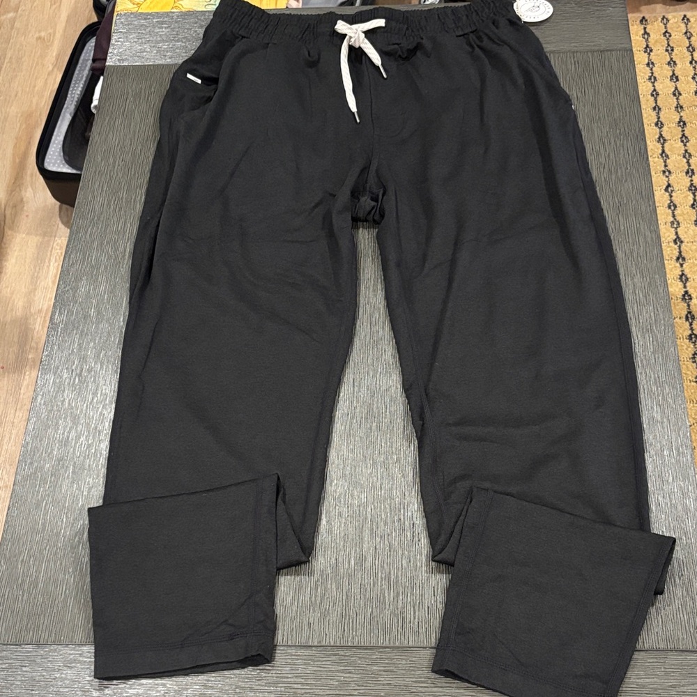 Vuori Ponto Performance Jogger Black Heather Size Large NWT